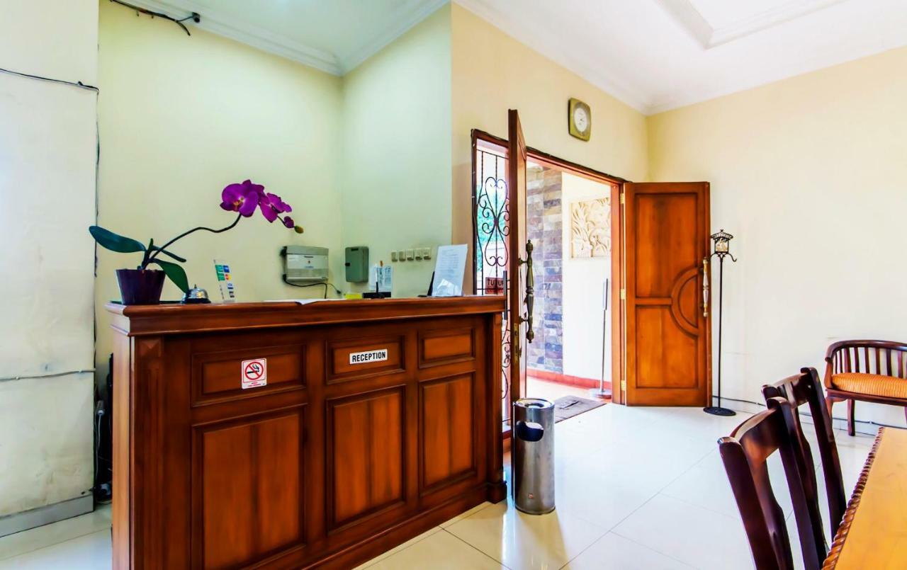 Puri Bernadi Guest House Lembang Dış mekan fotoğraf