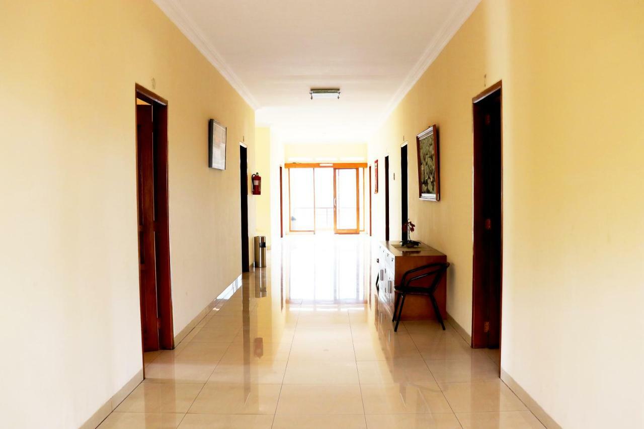 Puri Bernadi Guest House Lembang Dış mekan fotoğraf